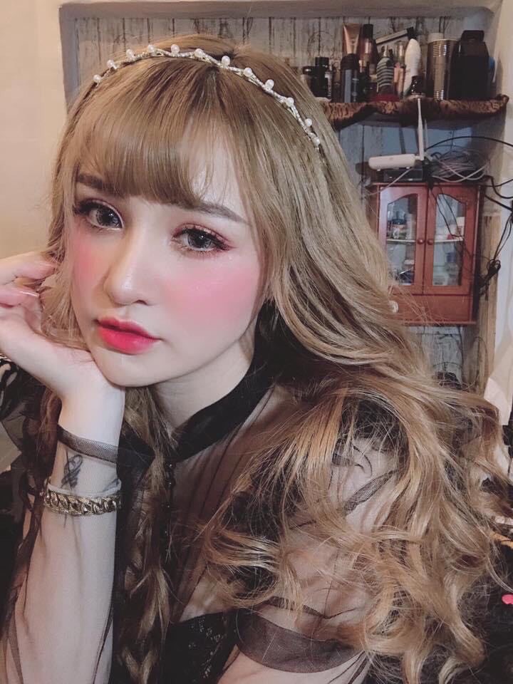 Lens - kính áp tròng xám tây sử dụng 1 năm (tặng kèm khay đựng)