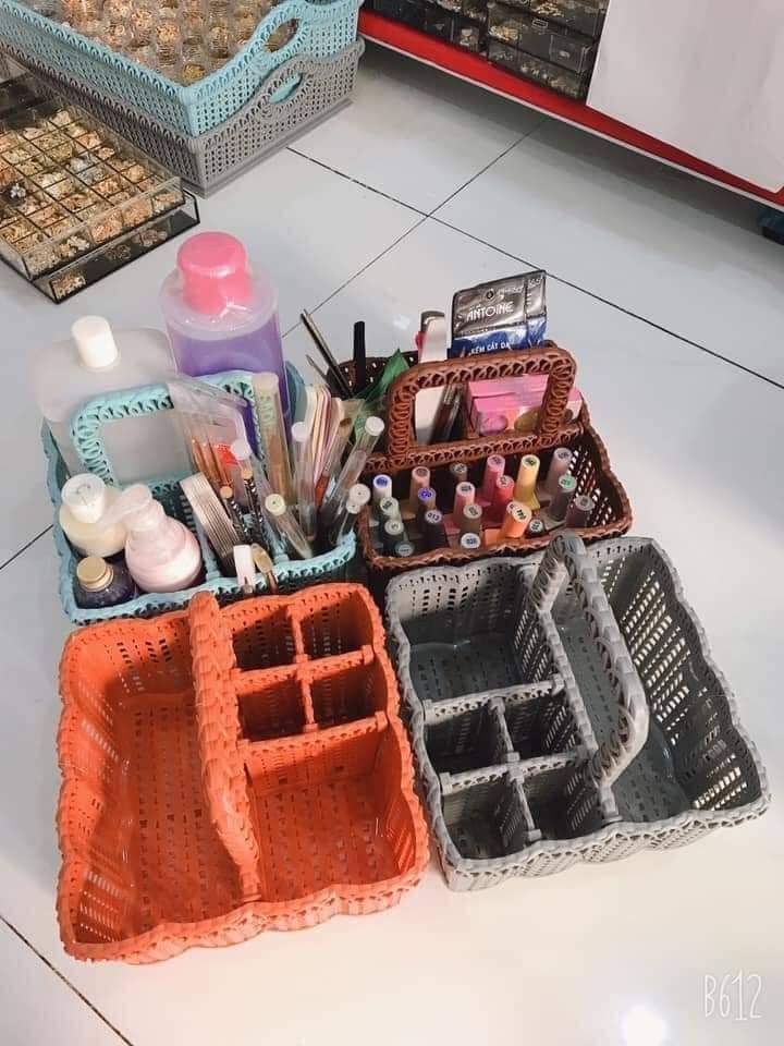{HOẢ TỐC 2h}Giỏ đựng nail đựng mỹ phẩm giỏ 6 ngăn có quai xách tiện lợi