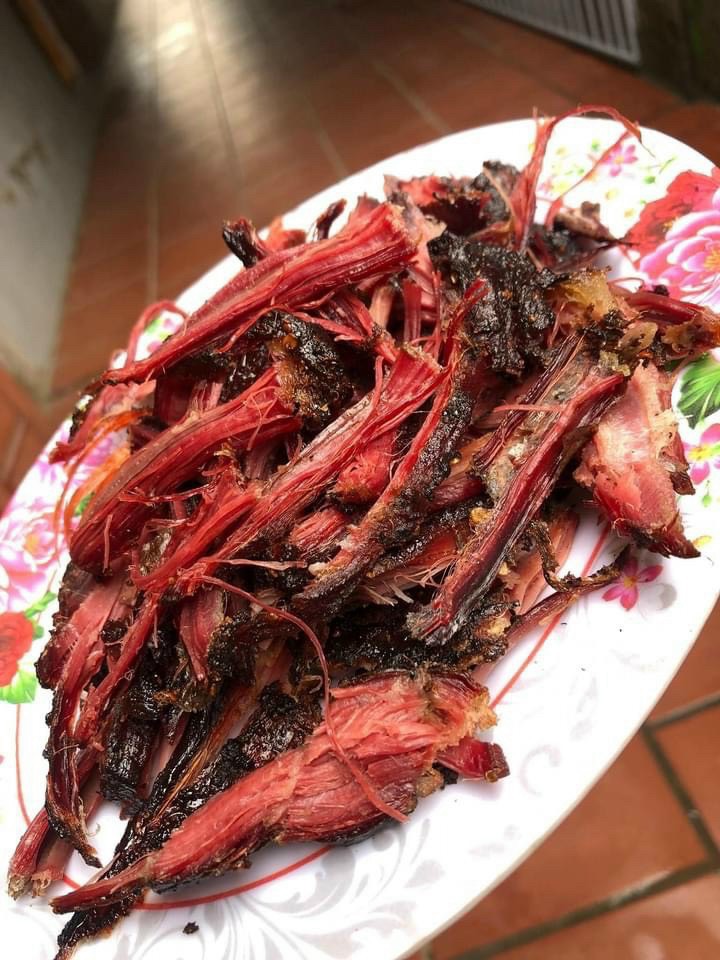 Thịt trâu gác bếp Hà Giang, gói 200g, tặng kèm muối chẩm chéo