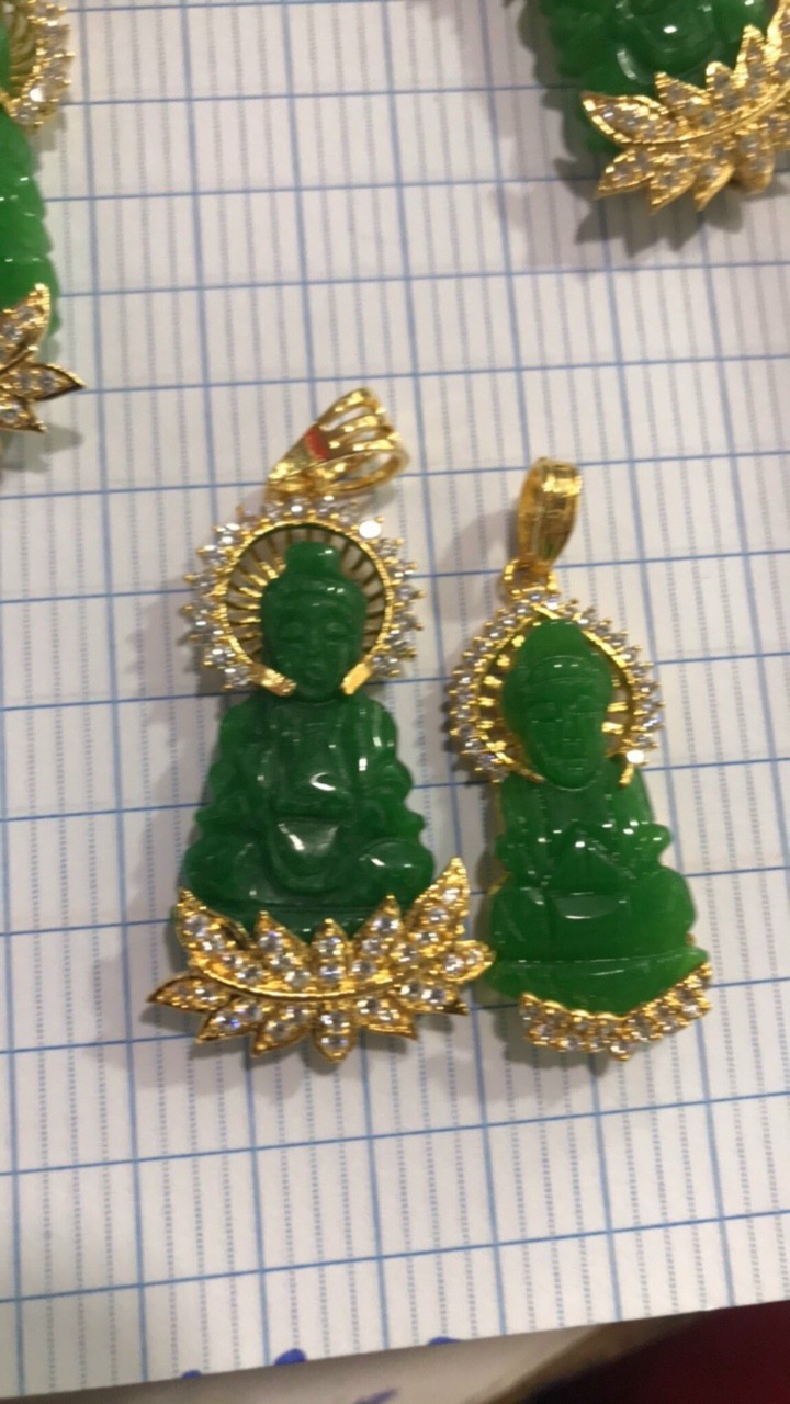 Mặt dây chuyền quan âm cẩm thạch xanh