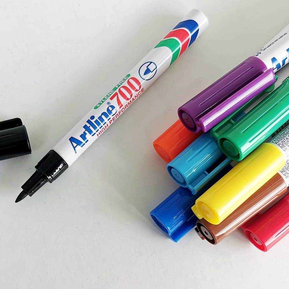 Bút lông dầu Artline Japan EK-700