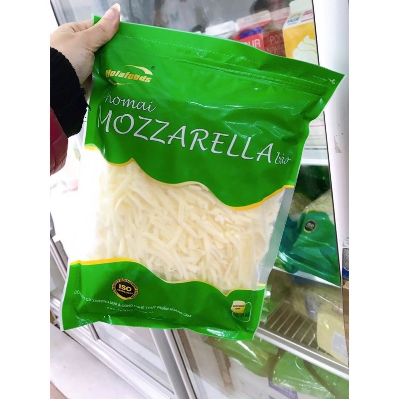 Phô mai bào sợi mozzarella 1kg (HSD: 05/04/2022 của Úc). Khách hàng nhận hàng bảo quản phô mai ở tủ đông nhé.