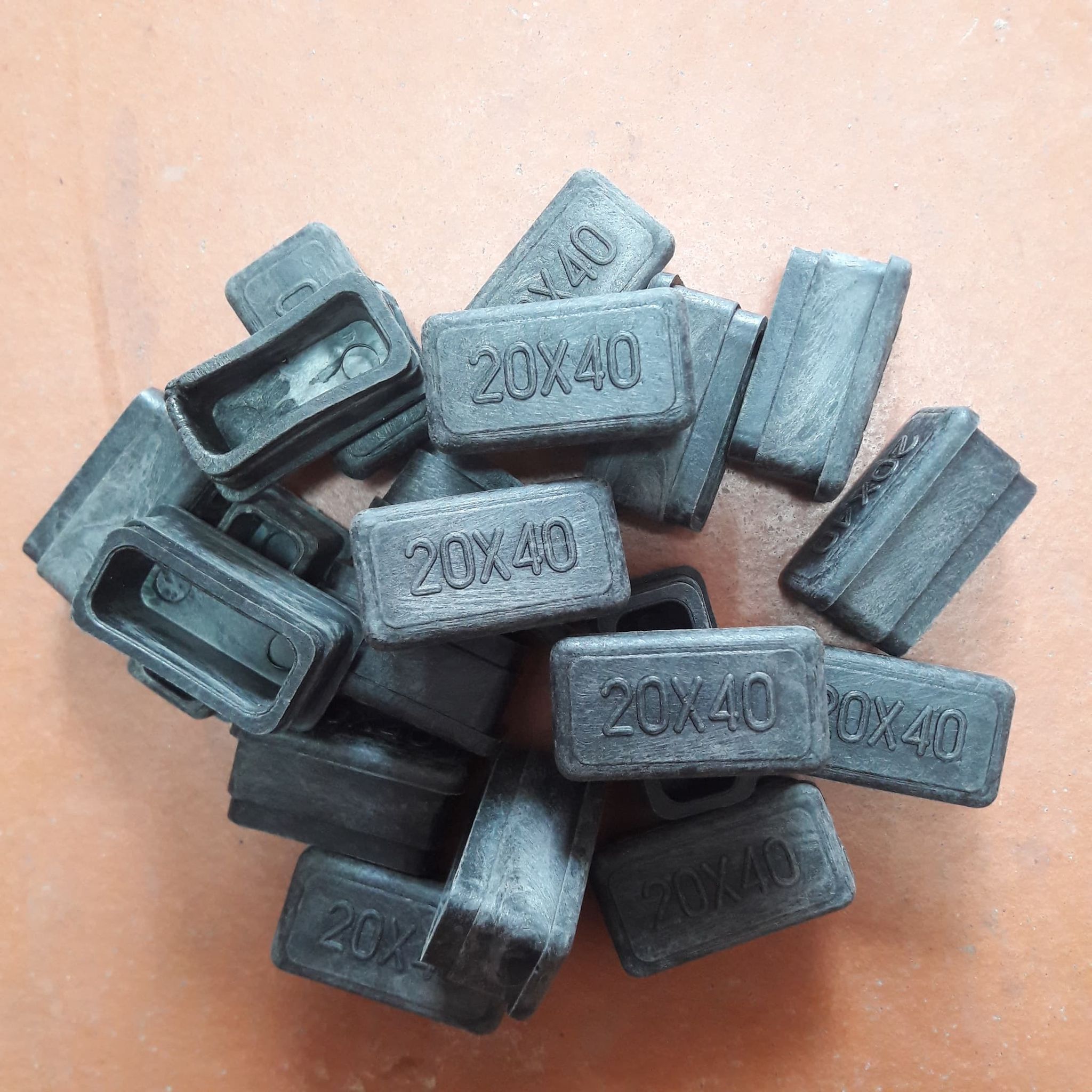 100 Nút bịt nhựa trong sắt hộp vuông 20x40mm; Nắp chụp nhựa; nút bịt nhựa; đầu bịt nhựa ống hộp chữ nhật