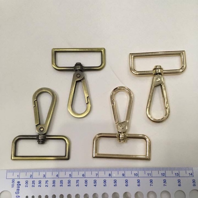 Càng cua gắn túi xách 3,8cm
