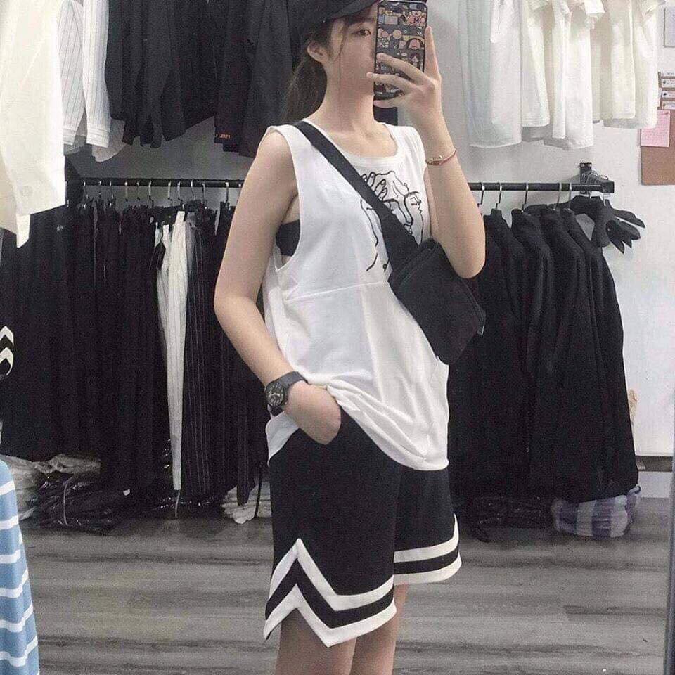 Quần đùi nam lưng cao dáng suông kẻ sọc chữ V 2 line màu đen n7clothings