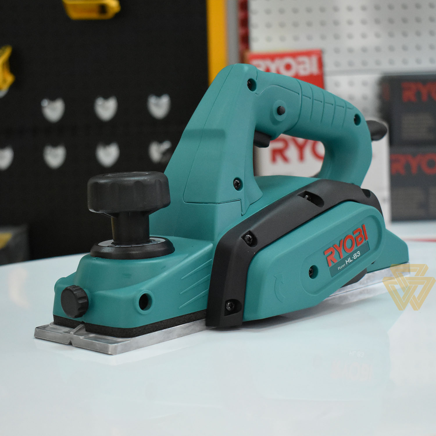 Máy bào cầm tay 550w ryobi hl-83