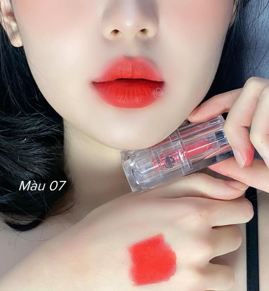 Son thỏi Dolly Variety màu Đỏ Cam bền màu lâu trôi
