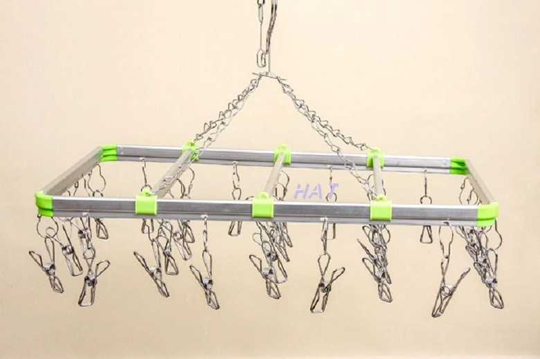 Mắc dàn phơi quần áo Inox vuông 24 móc có kẹp quá tránh rơi quần áo nhuavietnhat