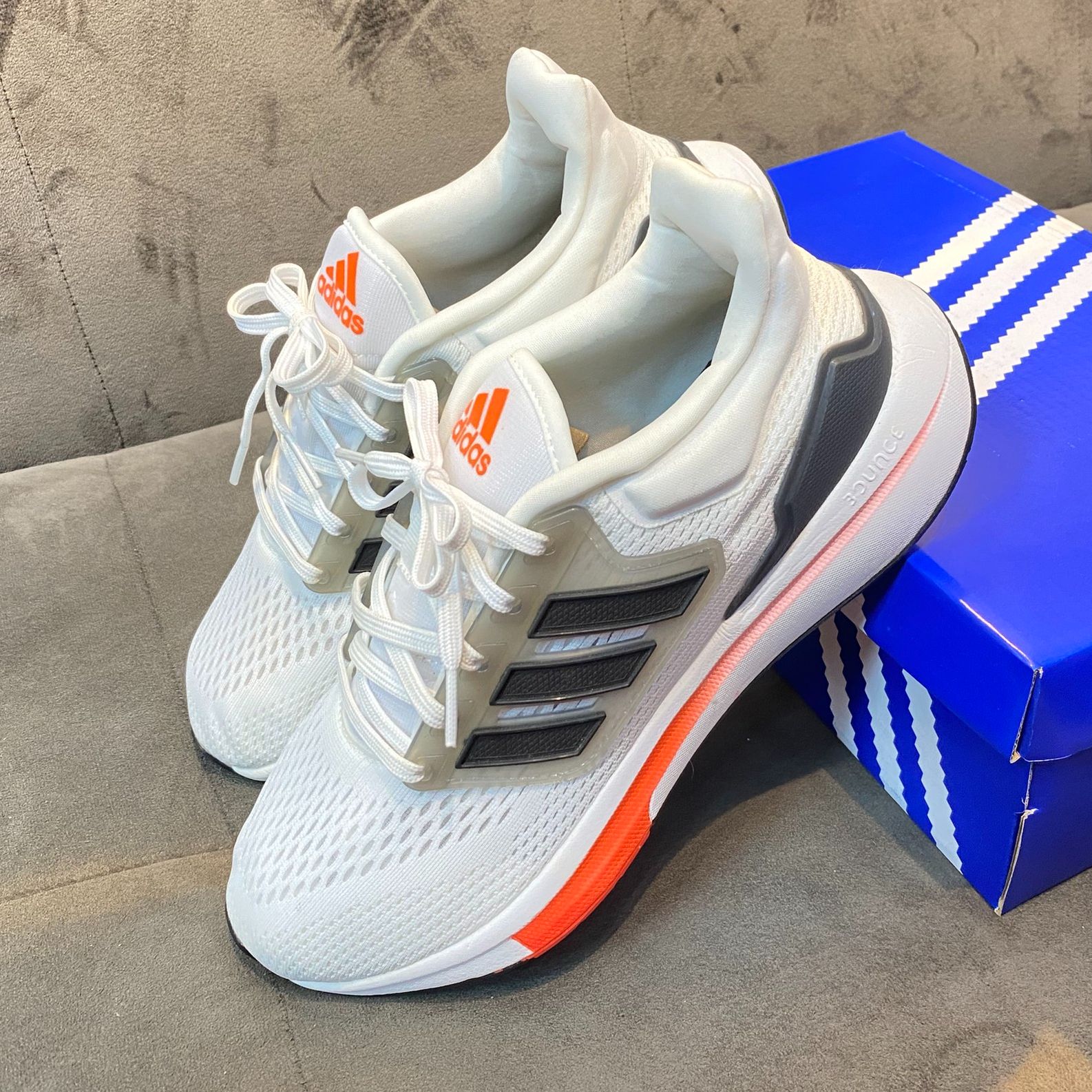 Giày thể thao adidas EQT, Giày adidas trắng sọc đen mẫu mới 2022. trắng full box