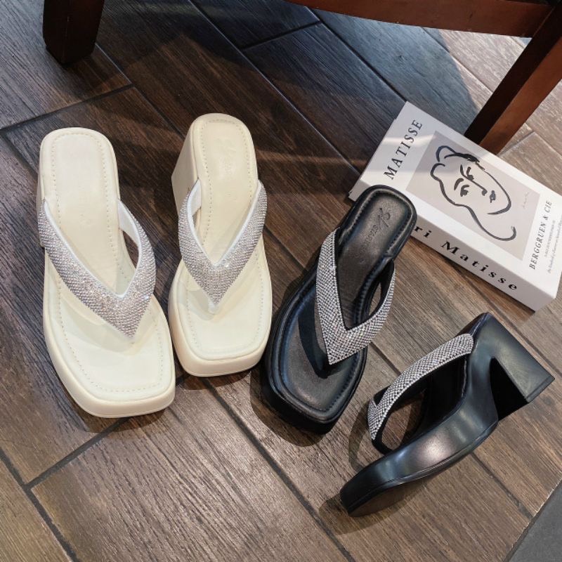 Dép Xuồng Dây Kẹp Cao 9cm Quai Xoàn Đính Đá Ong Anh T1
