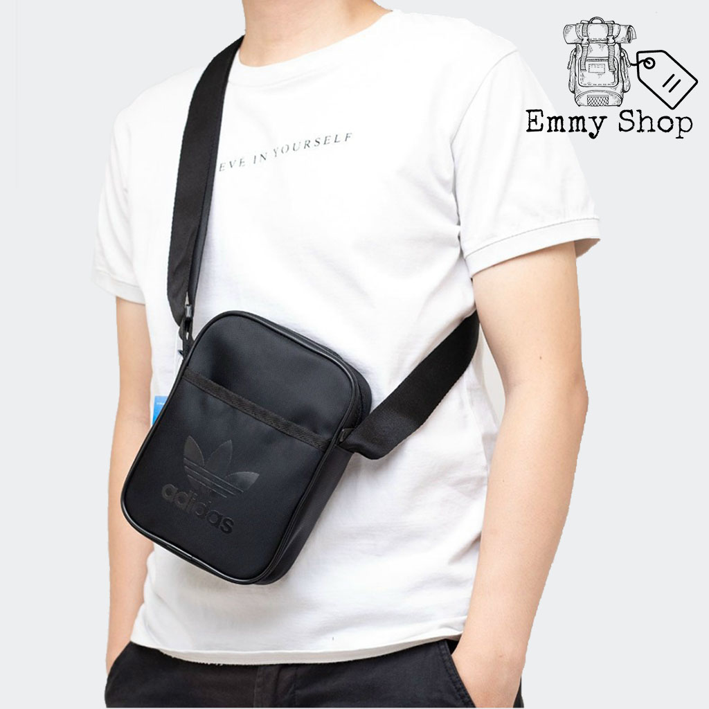 Túi đeo chéo nam ADlDAS Ipad Festival Chất liệu 600D Denier và Polyurethane chống nước