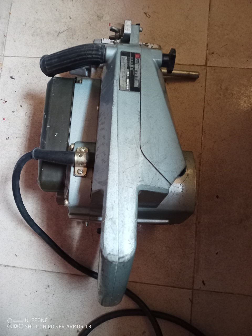 Máy phay móc rãnh gỗ Hitachi Hàng bãi nhật