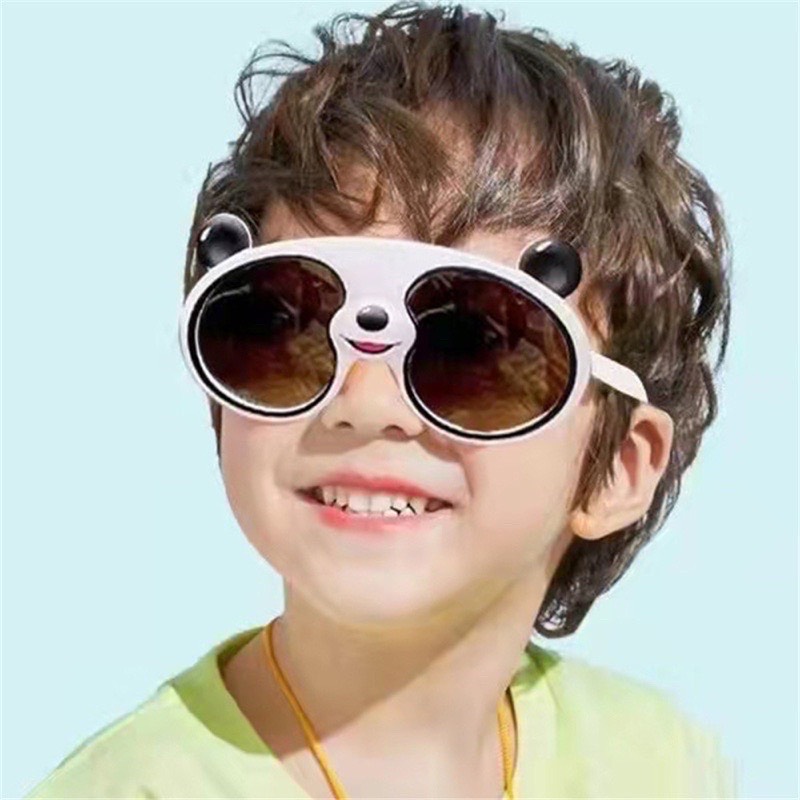 Kính tráng gương cho bé