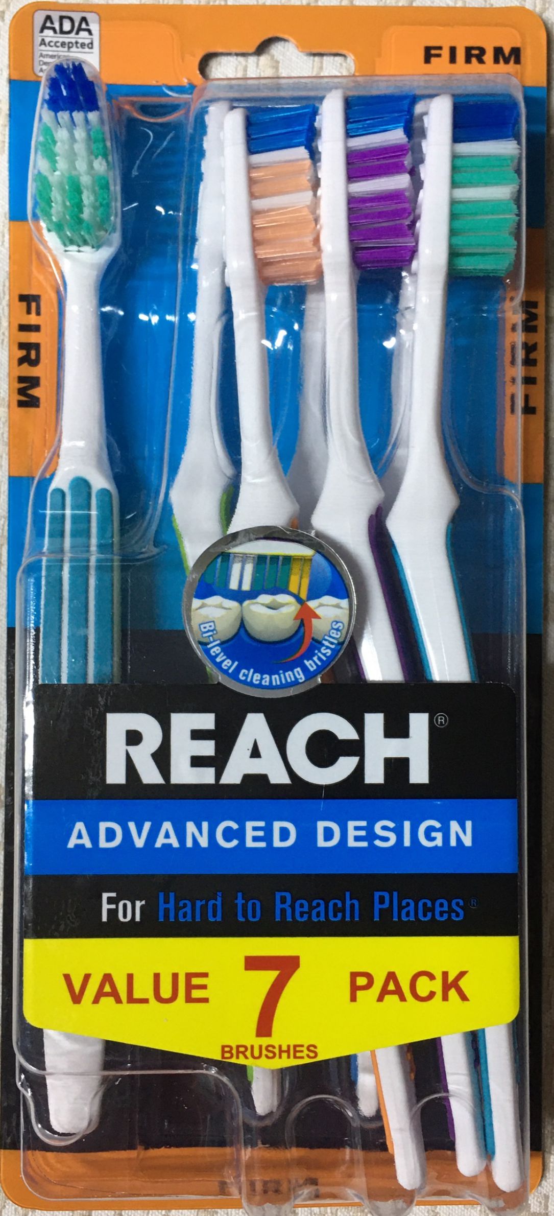 Bộ 7 Bàn chải đánh răng sợi lông mềm người lớn hiệu Reach- 7 toothbrushes Reach advanced design SOFT
