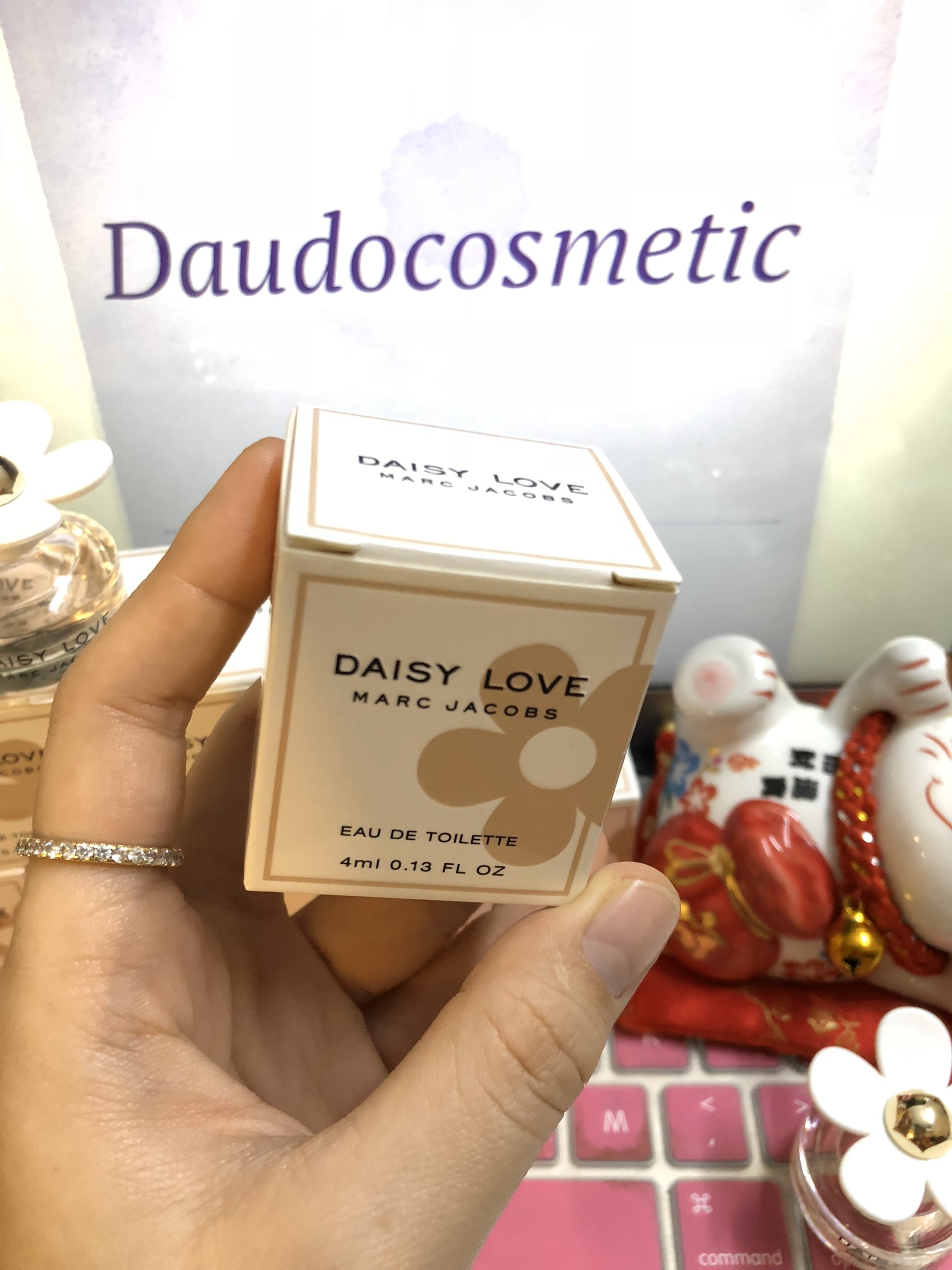 Nước hoa marc jacobs daisy love edt 4ml