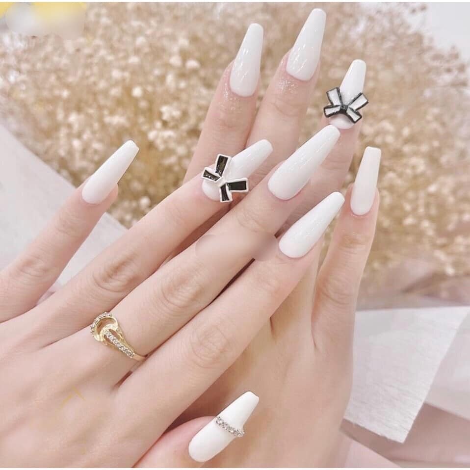 Bộ 24 Móng tay giả , nail giả A135 (Tặng kèm keo dán móng tay)