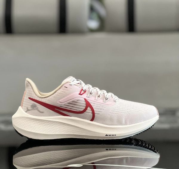 Nike zoom outlet nữ