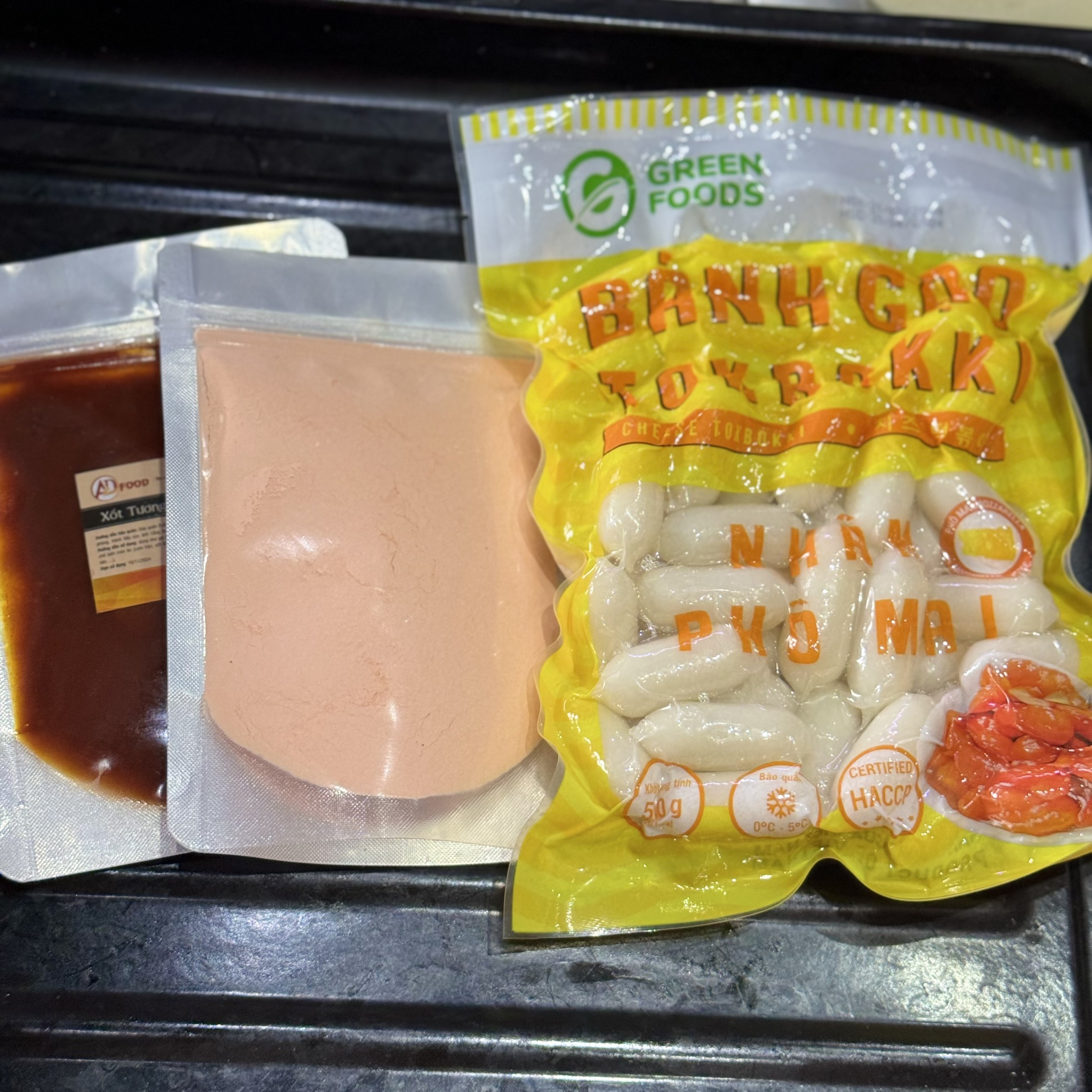 Combo 100gr bột phô mai + 100gr sốt+500gr Bánh Gạo Tokbokki Nhân Phô Mai GREEN FOOD
