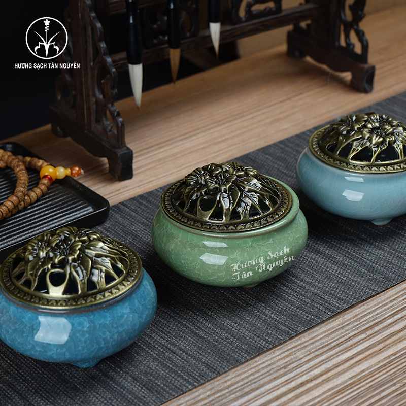 Lư xông trầm hương, trầm hương xông nhà, lư hương cao cấp bằng gốm sứ nhiều màu tặng kèm tấm lót chống nóng