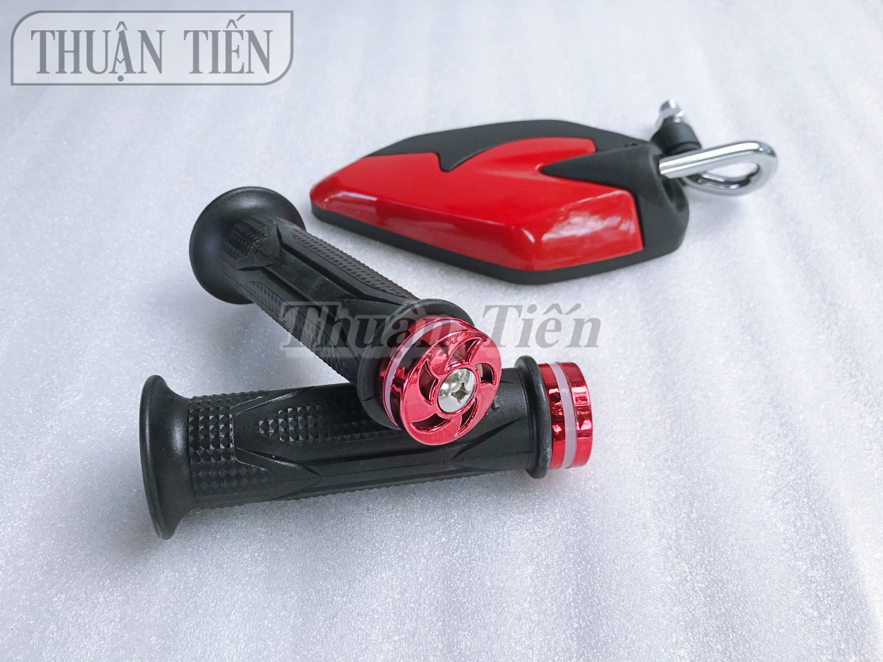 BỘ 2 MÓN BAO TAY WINNER GÙ VÀ KÍNH YA CONG ĐỦ MÀU CHÂN 10 LY BÊN TRÁI DÙNG CHO NHIỀU LOẠI XE