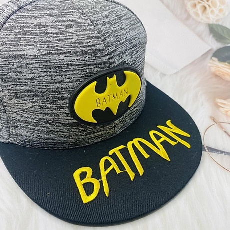 Mũ cho bé, nón lưỡi trai cho bé có hình batman.