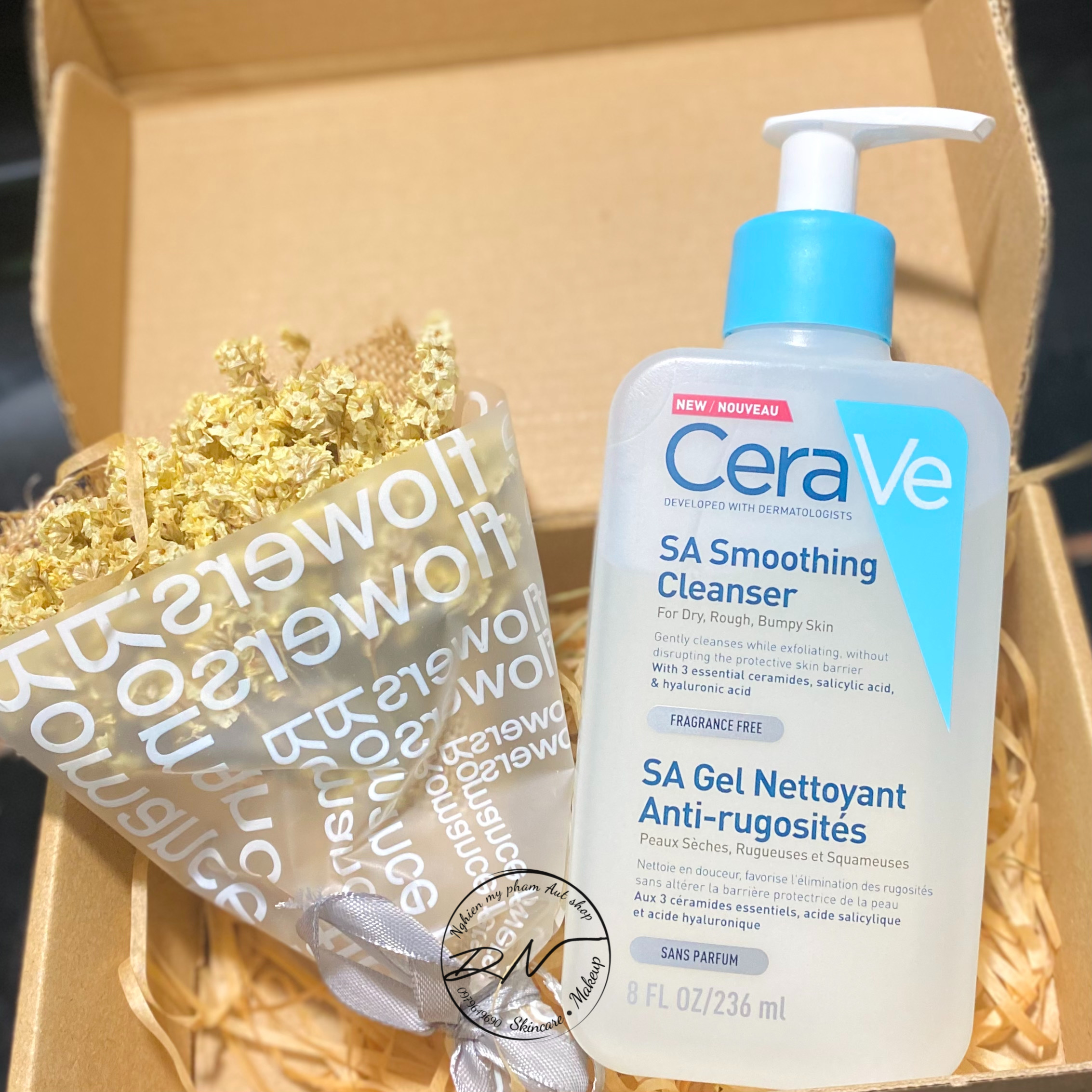 Sữa rửa mặt Cerave SA Smoothing Cleanser dành cho da khô mụn, thô ráp