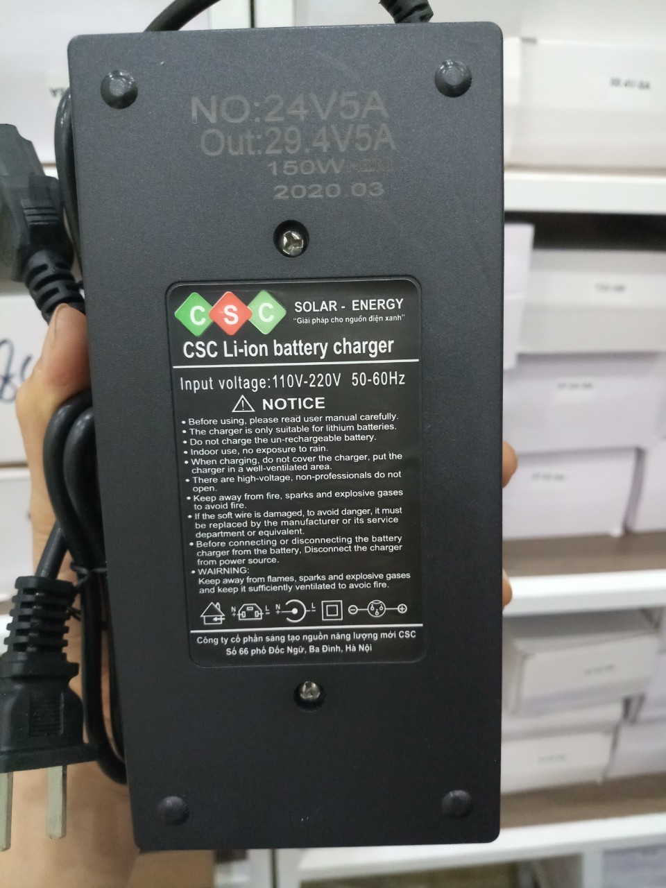 Bộ sạc pin Lithium 29.4V5A (cho hệ 24V-7 Cell 3.7V pin Lipo) Bộ sạc pin Lithium 29.4V5A (cho hệ 24V-7 Cell 3.7V pin Lipo)Bộ sạc pin Lithium 29.4V5A (cho hệ 24V-7 Cell 3.7V pin Lipo)