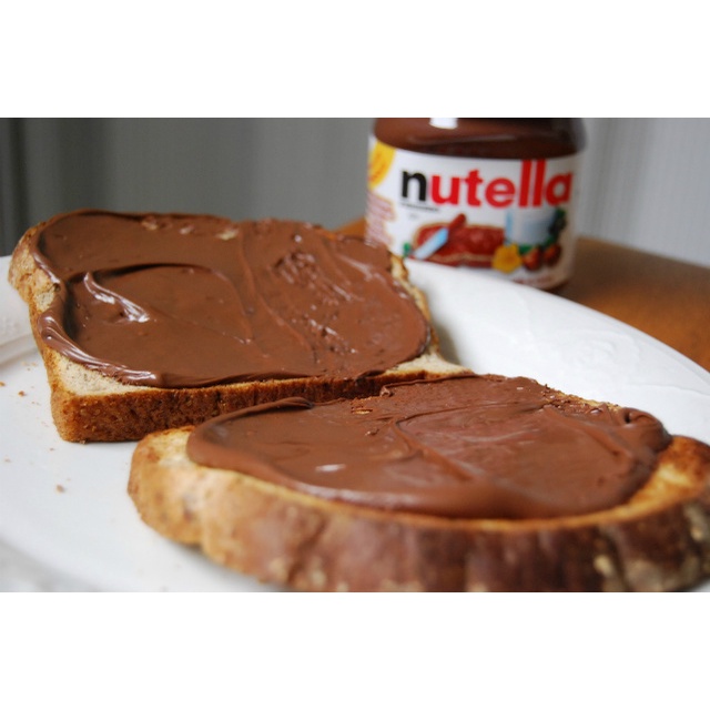 Mứt socola hạt dẻ Nutella hủ 230 gr nhập khẩu từ Úc