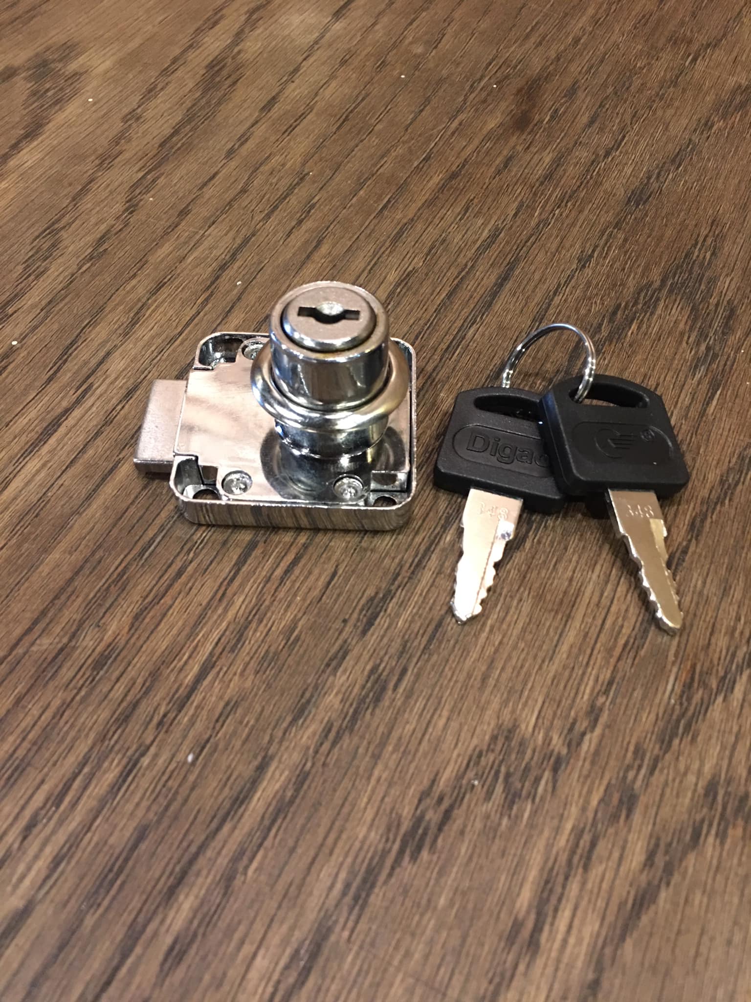 Khóa tủ vuông DIGAO