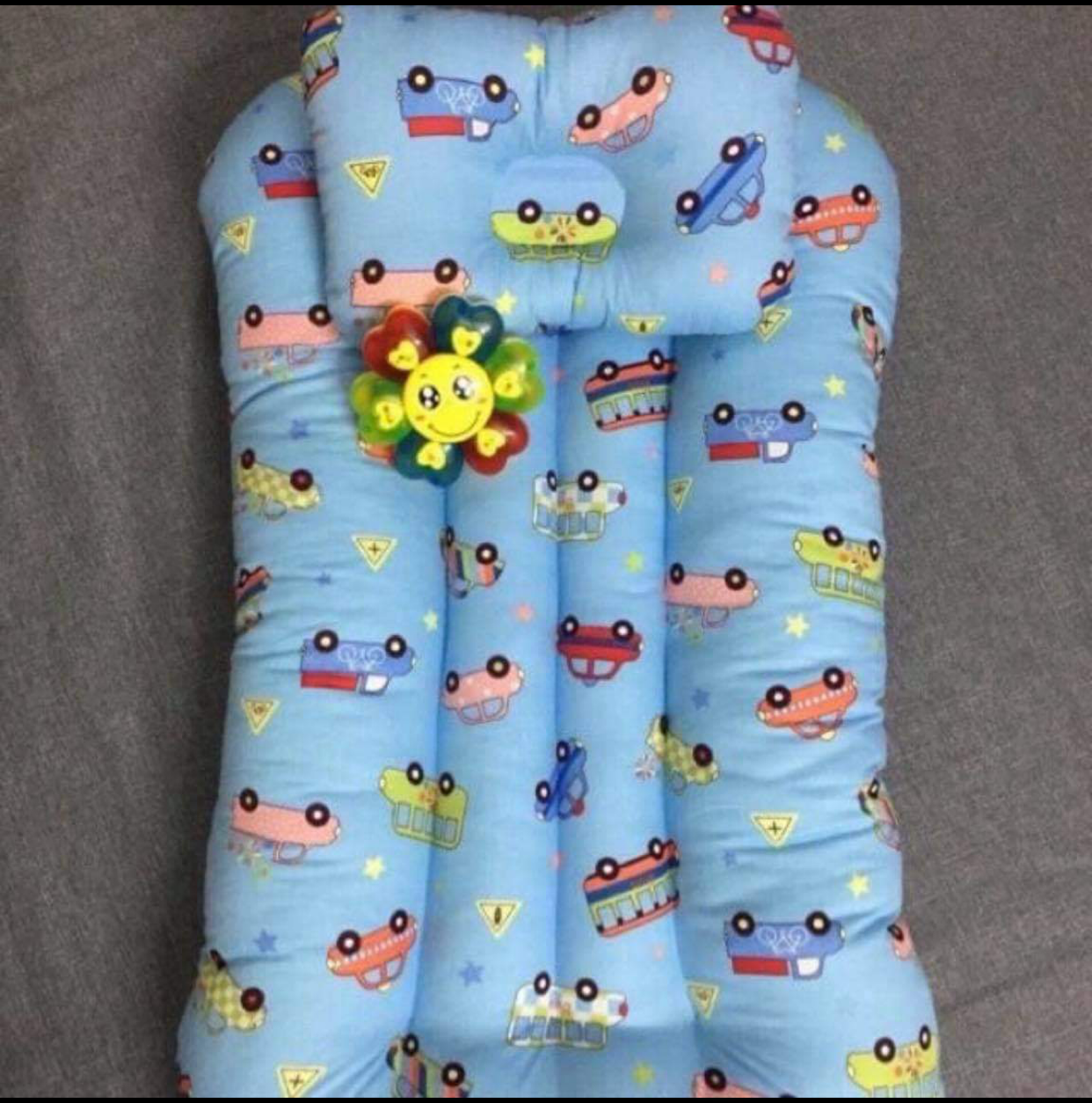 Nệm nằm cho bé sơ sinh chống trào ngược, tặng kèm gối