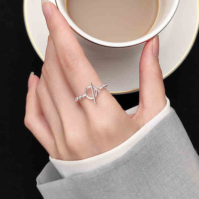 [HCM]Nhẫn vòng tròn phối xích thích hợp cho các ngón size 7 hơi to 1 xíu