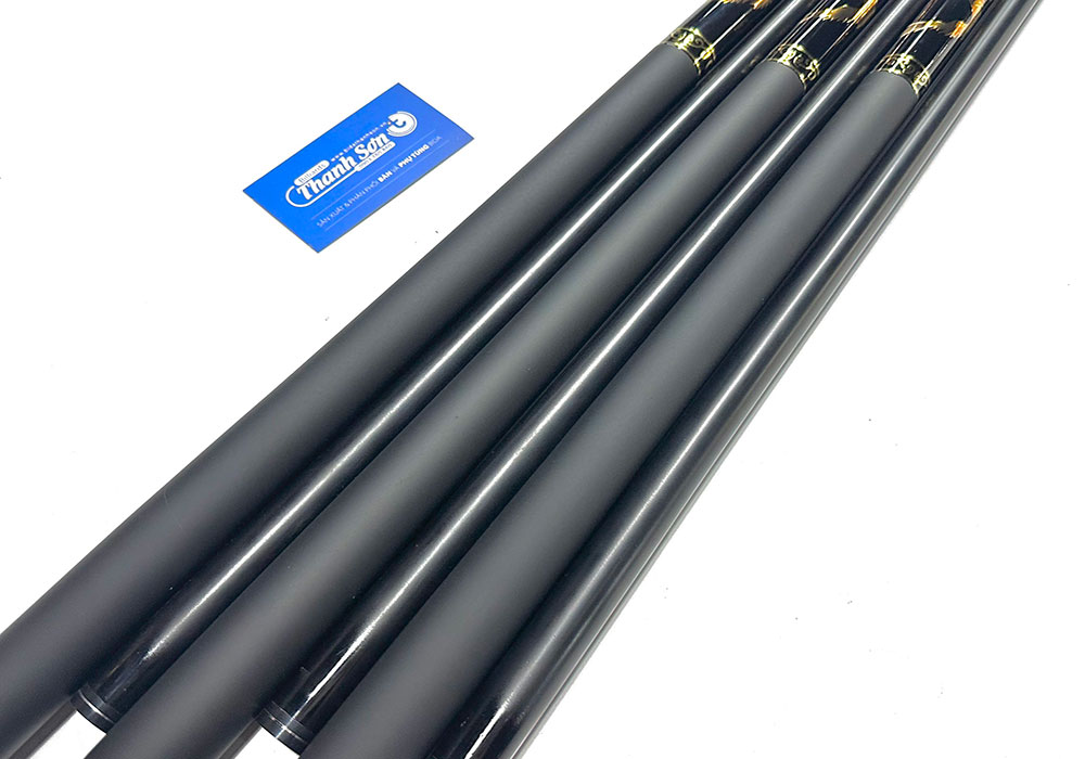 Cơ bida lỗ , líp phủ carbon rồng