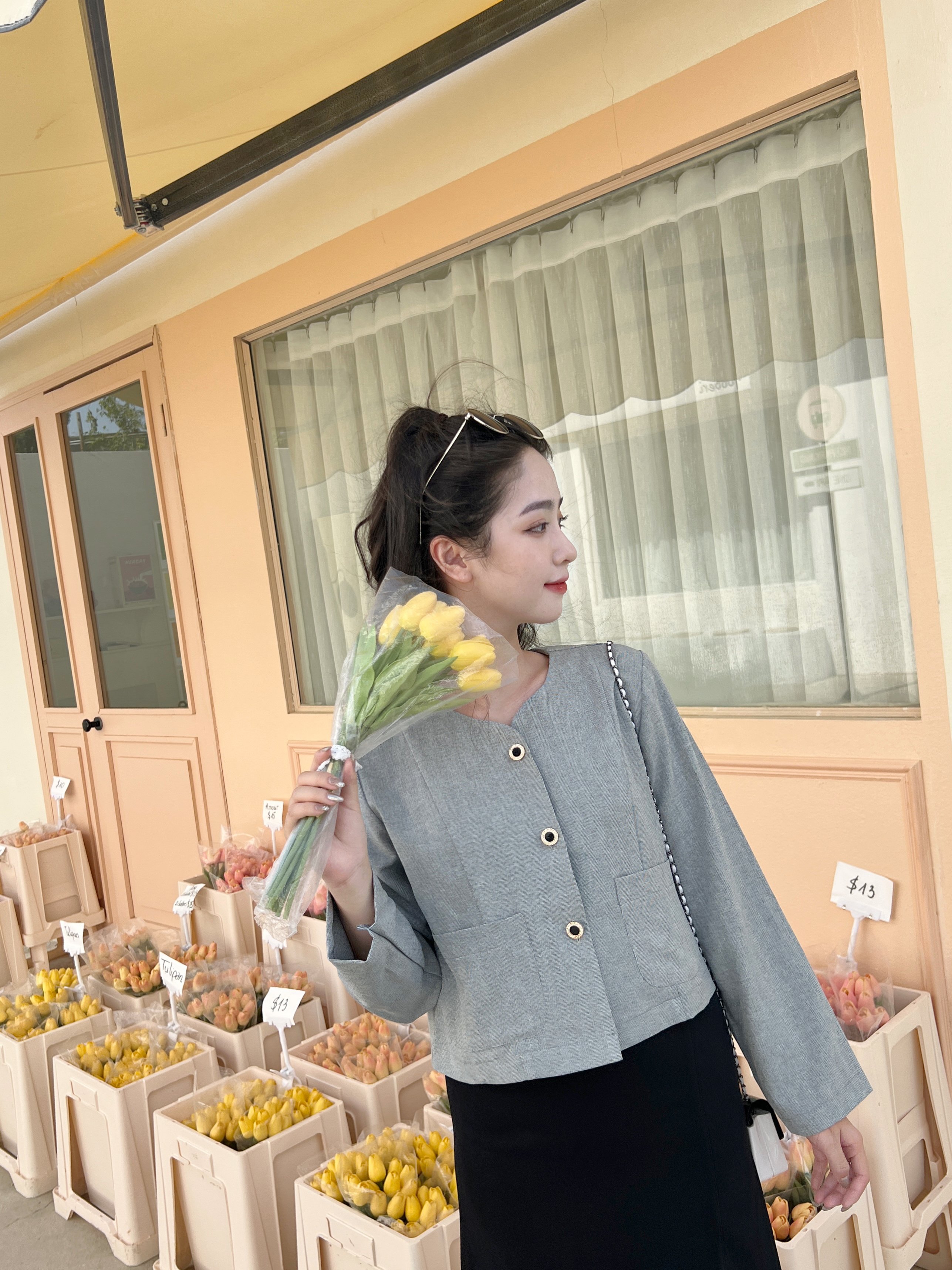 Yu cherry | áo blazer mặc được 2 kiểu v scoop neck top ya439