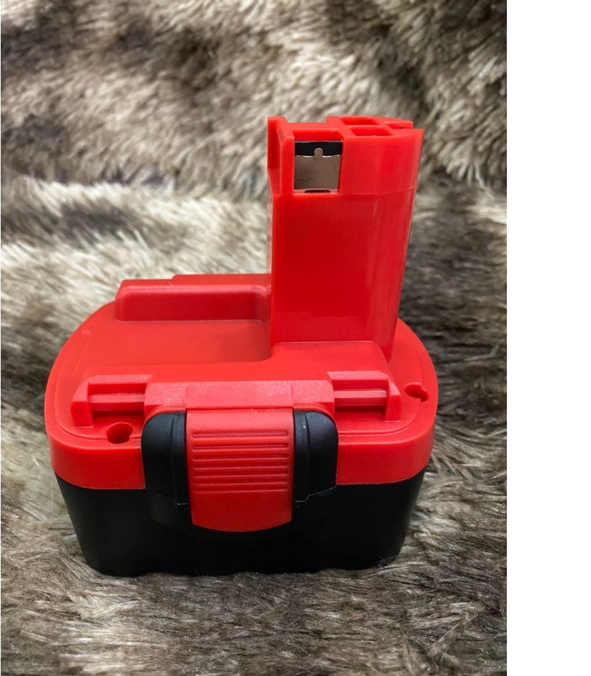 Vỏ pin bosch 14.4v , vỏ lắp được 8 cell lion. tminn shop