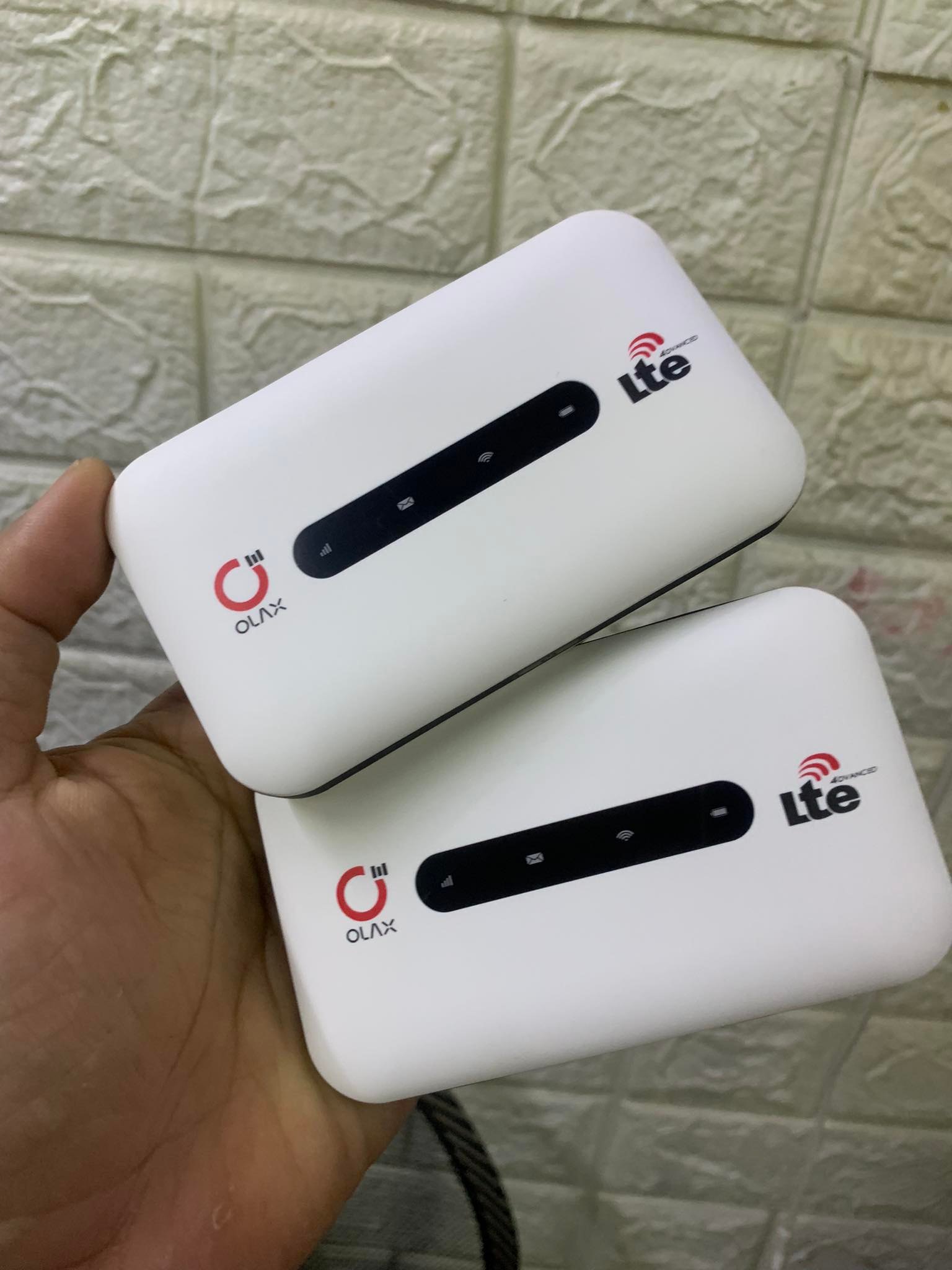Bộ phát Wifi 4G Olax MT20 Pin 1800mAh Tốc độ 150 Mbps Kết nối 10