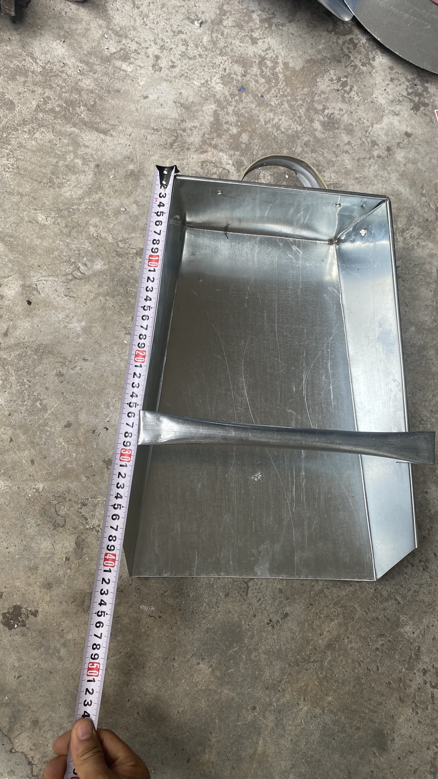 Gàu hót thóc / gàu hót ngô / gàu hót loại to đại có quai sách sản phẩm như hình chụp 100%100