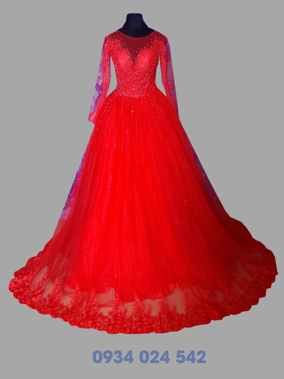 Thanh lý váy cưới màu đỏ tay dài mặc tiệc