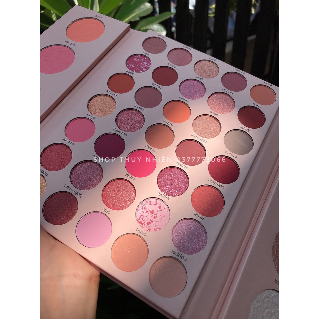 Bảng màu mắt Beauty Treats Free Spirit _35 Colors Eyeshadow + 8 Face Powders