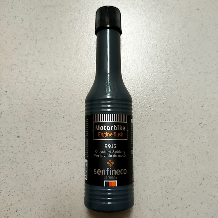 Chai súc rửa, vệ sinh động cơ xe máy senfineco 9915, 100ml