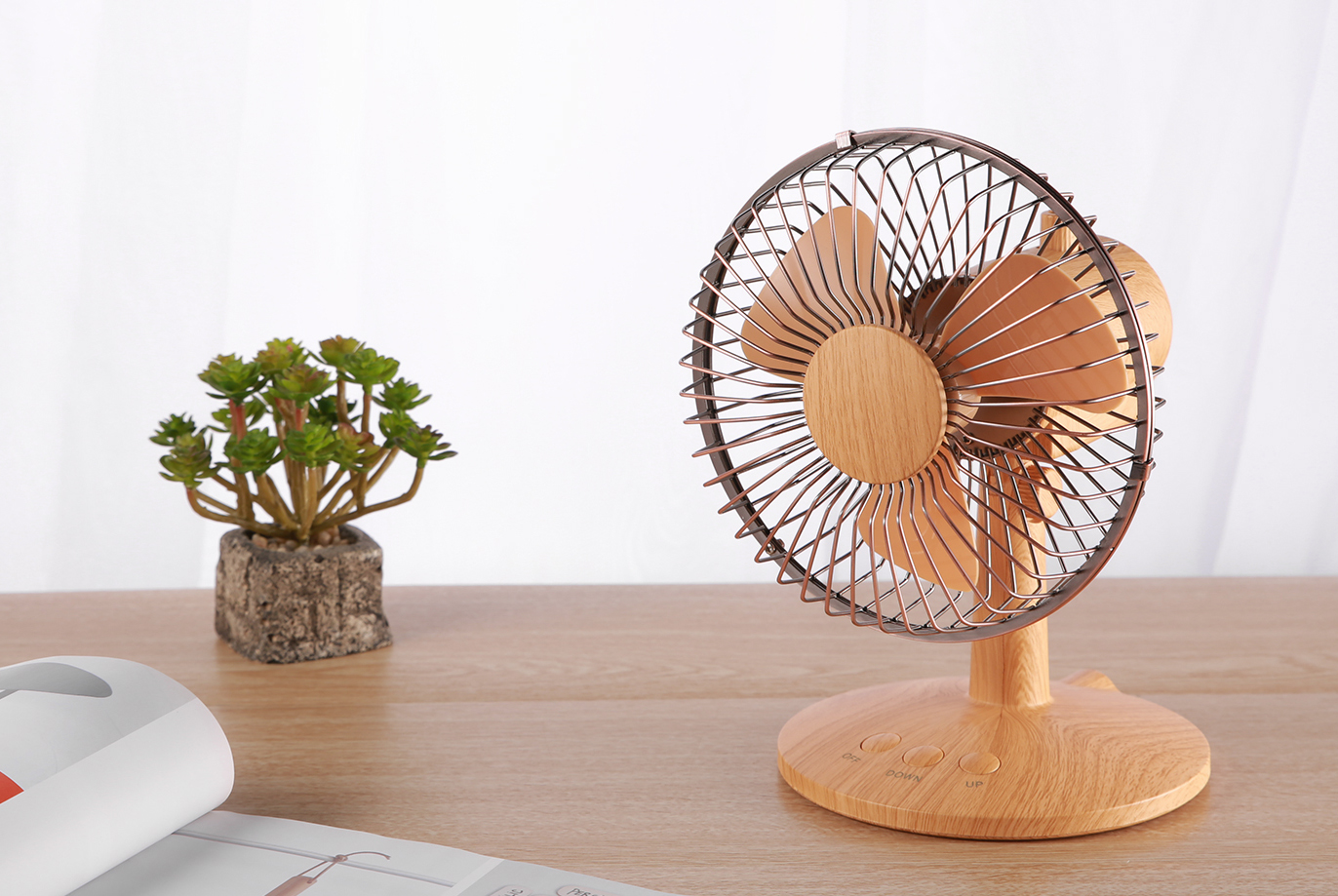 Quạt mini vân gỗ remax desk fan fn17