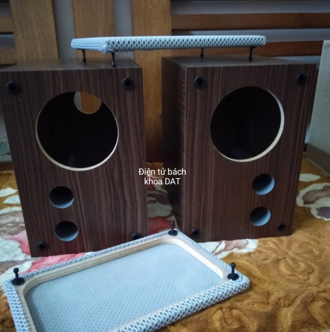 Thùng loa toàn dải bass 10cm chuẩn, đầy đủ phụ kiện