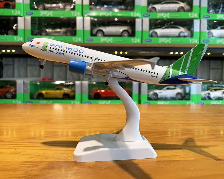 Mô hình máy bay Boing 777 Bamboo Airlines Everfly 20cm hãng Aircraft Model