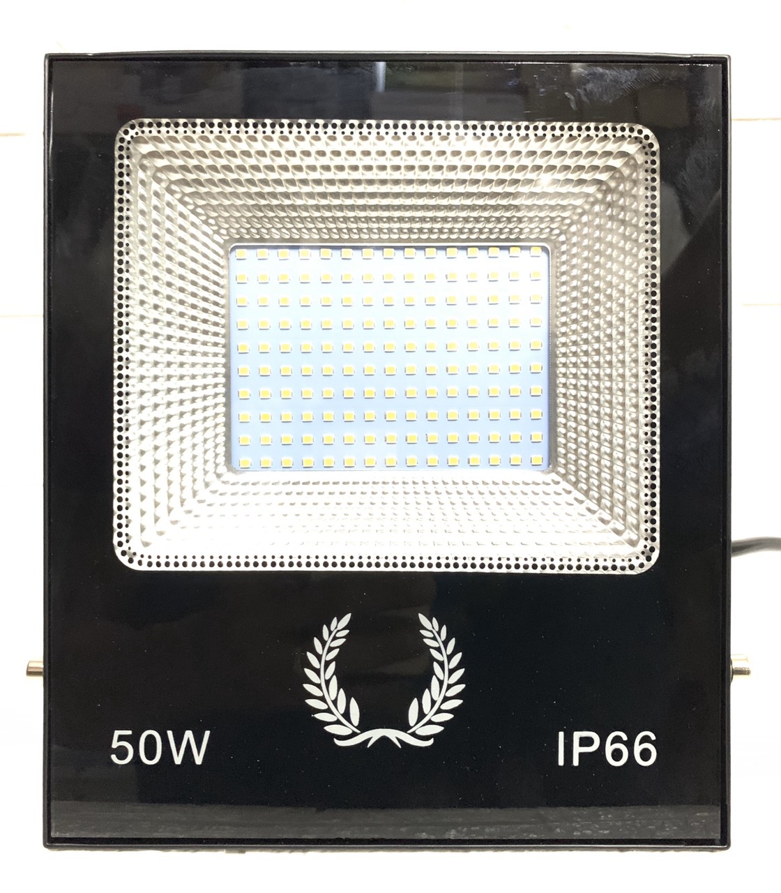 đèn pha 50w ip66 mặt kính,ĐÈN PHA 50W IP66 BÔNG LÚA,bóng đèn pha chiếu sáng ngoài trời,chống nước( Đủ Wat). Tuổi thọ đèn cao, thân thiện môi trường,không chứa chất độc hại,có thể tái chế.