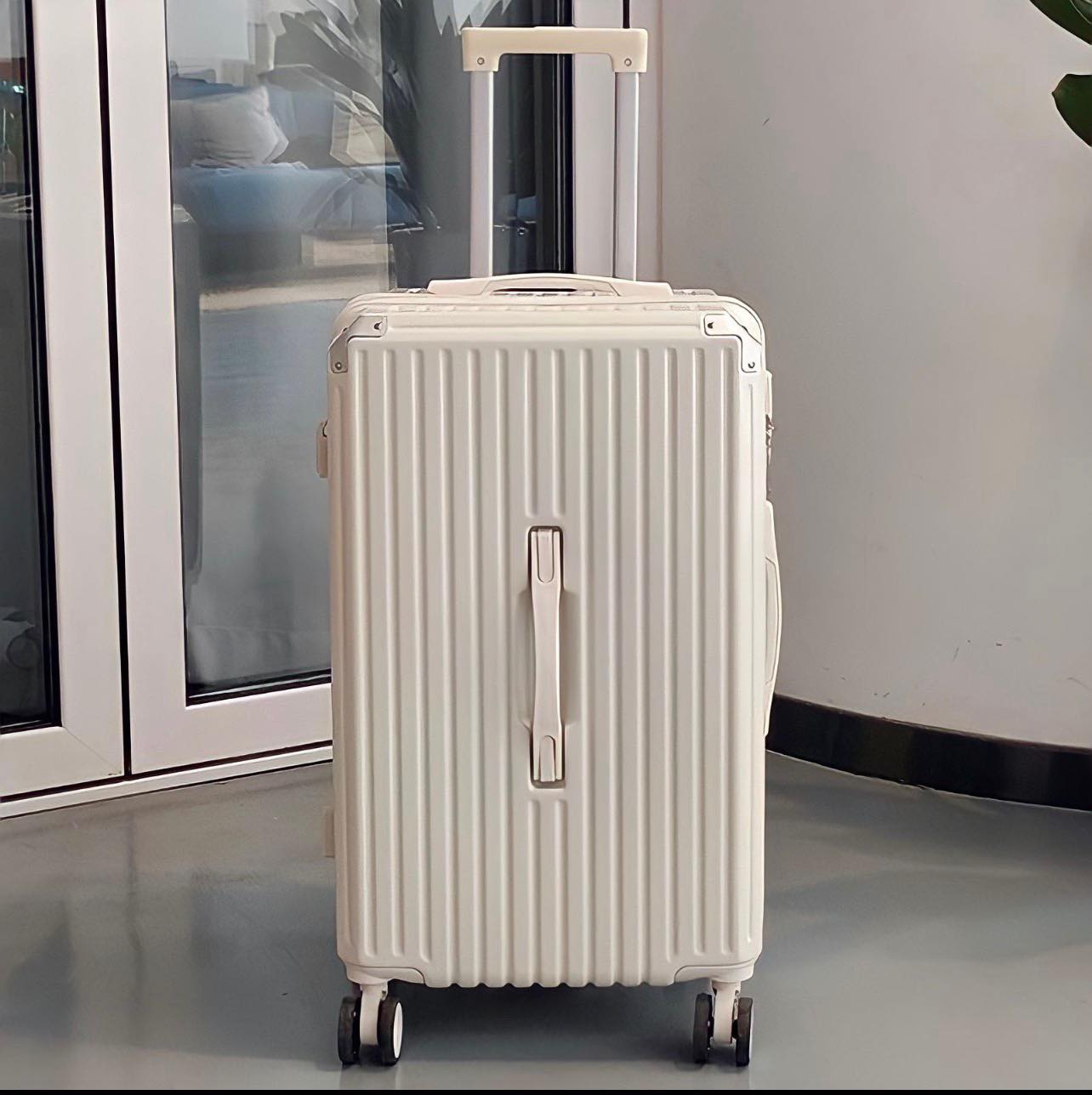 Vali nhựa dẻo pc dai chống bể vở tuyệt đối chống va đập mạnh