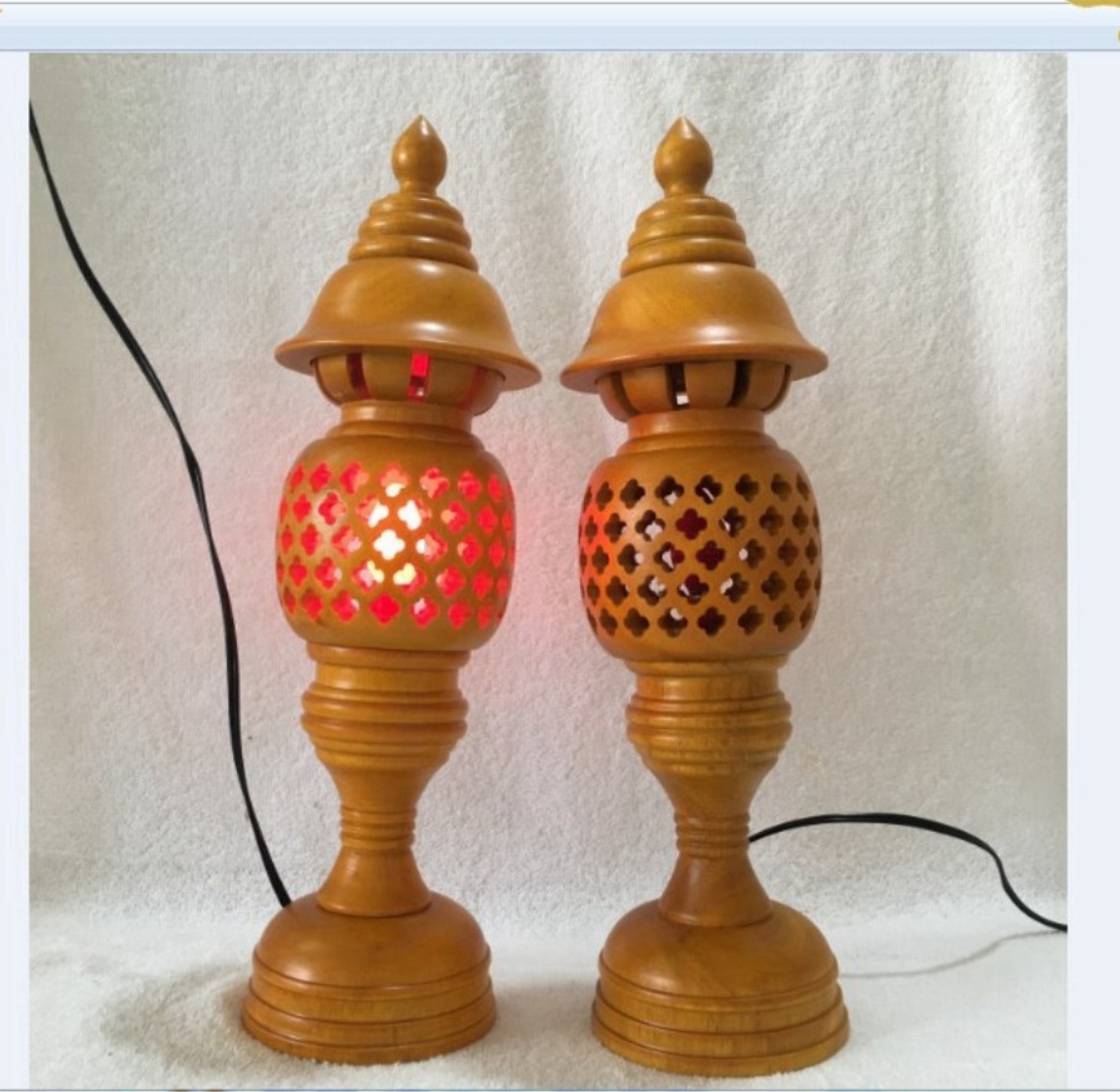 Đèn thờ gỗ xà cừ -Đèn thờ tổ ong-Đèn thờ gỗ cao 34cm màu vàng