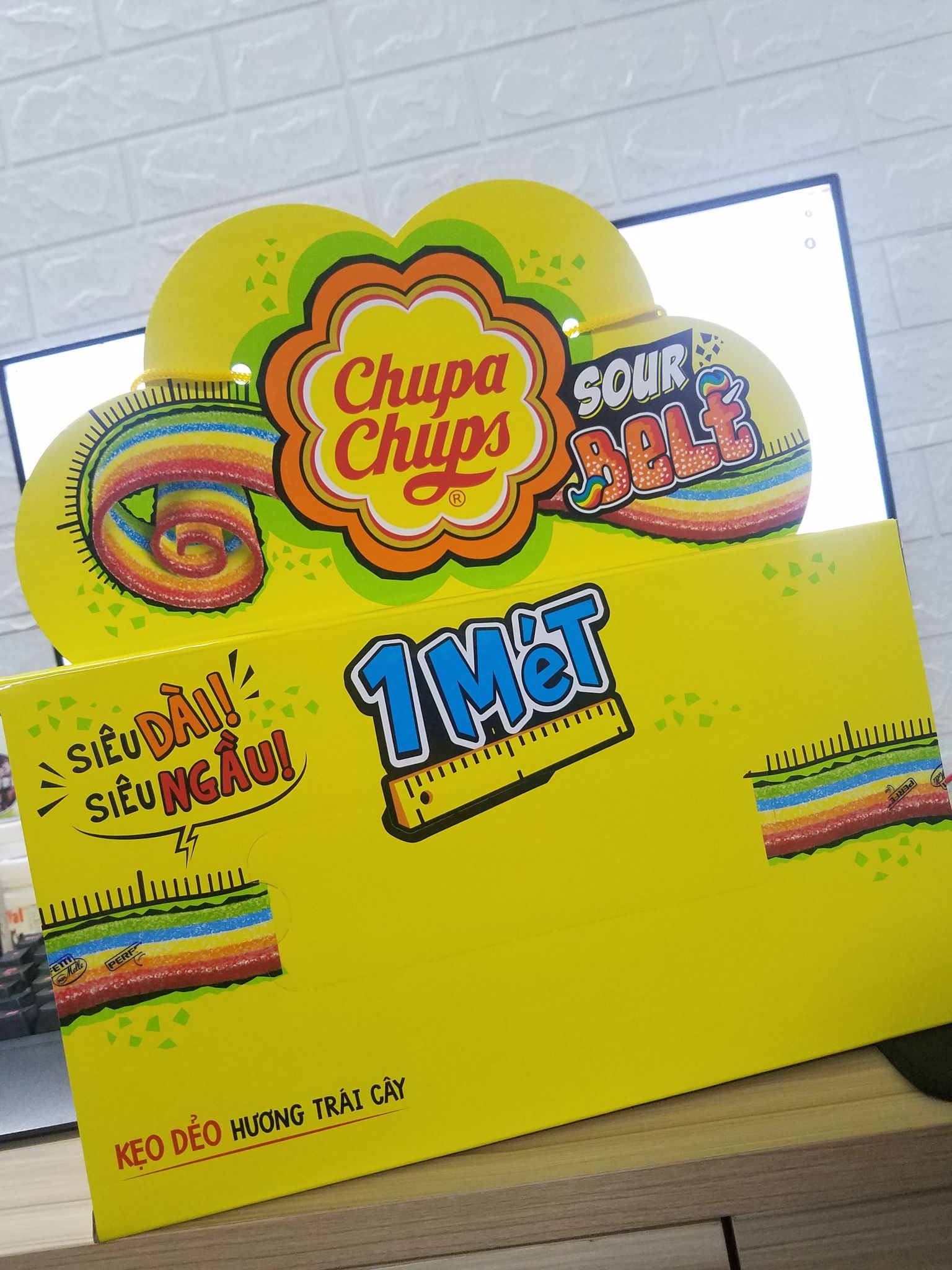 [HCM]KẸO DẺO CHUPA CHUPS SOUR BELT 1 MÉT HỘP KẸO DẺO HƯƠNG TRÁI CÂY.660gr (12 Thanh x 55gr).