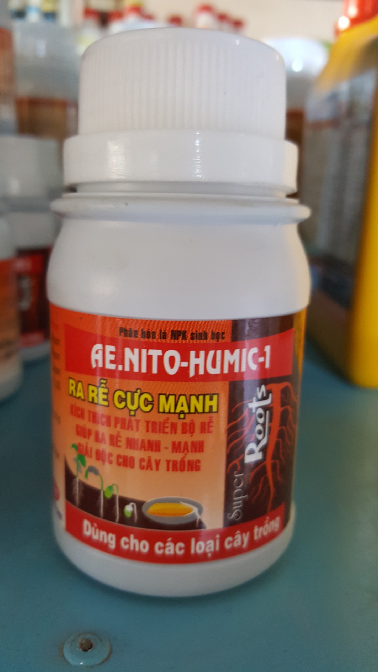 Phân bón lá SIÊU RA RỄ AE.NITO-HUMIC-1 - Chai 100ml