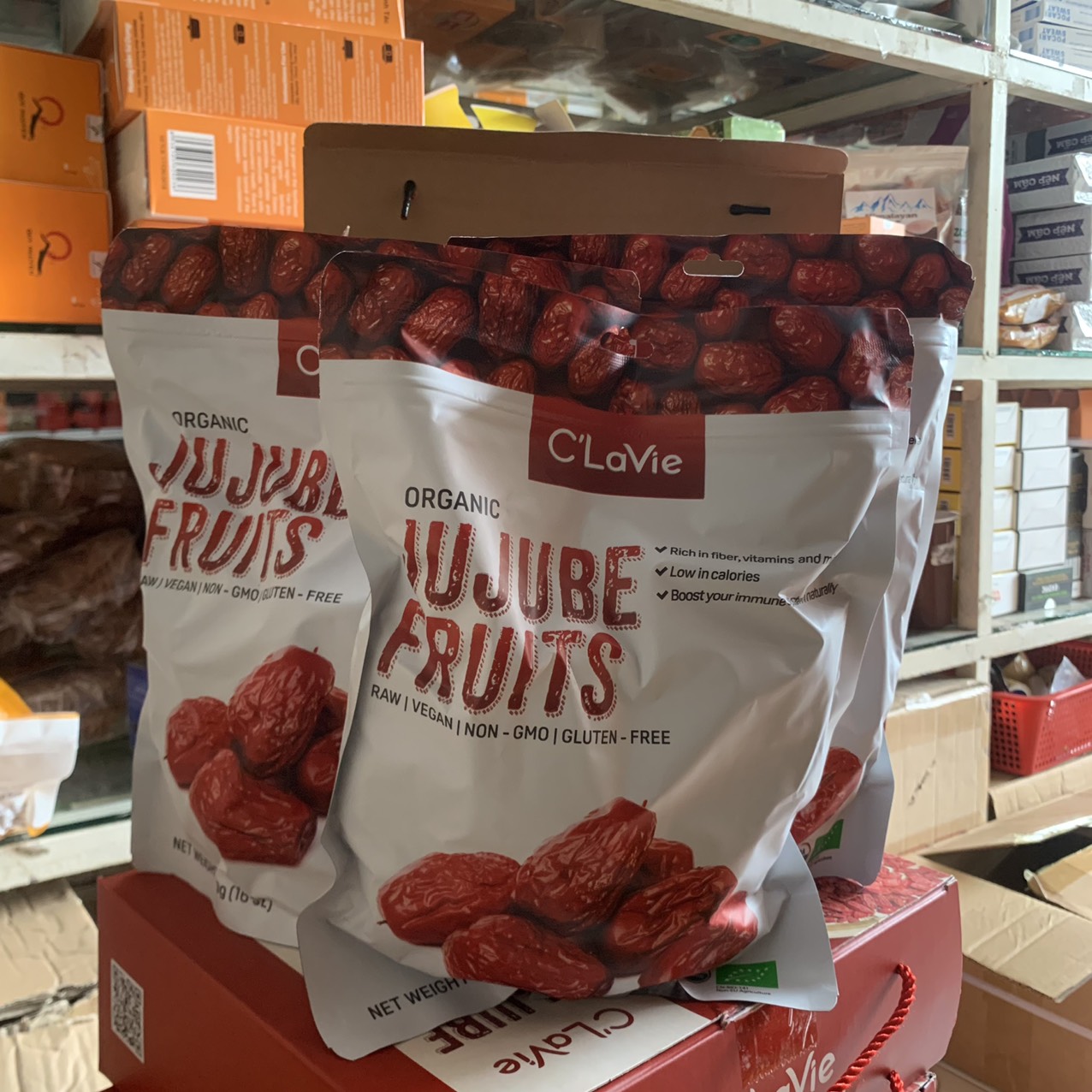 Táo đỏ hữu cơ amavie foods 450g