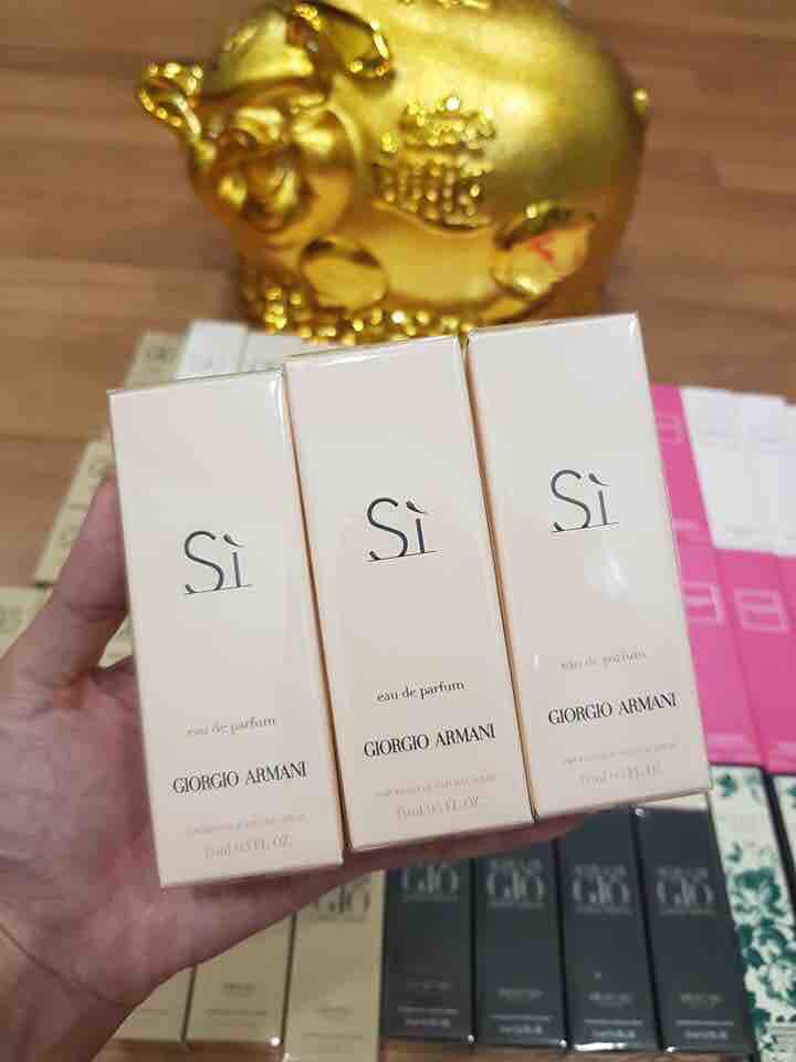 Nước hoa Giorgio Armani Sì Eau de Parfum 15ml