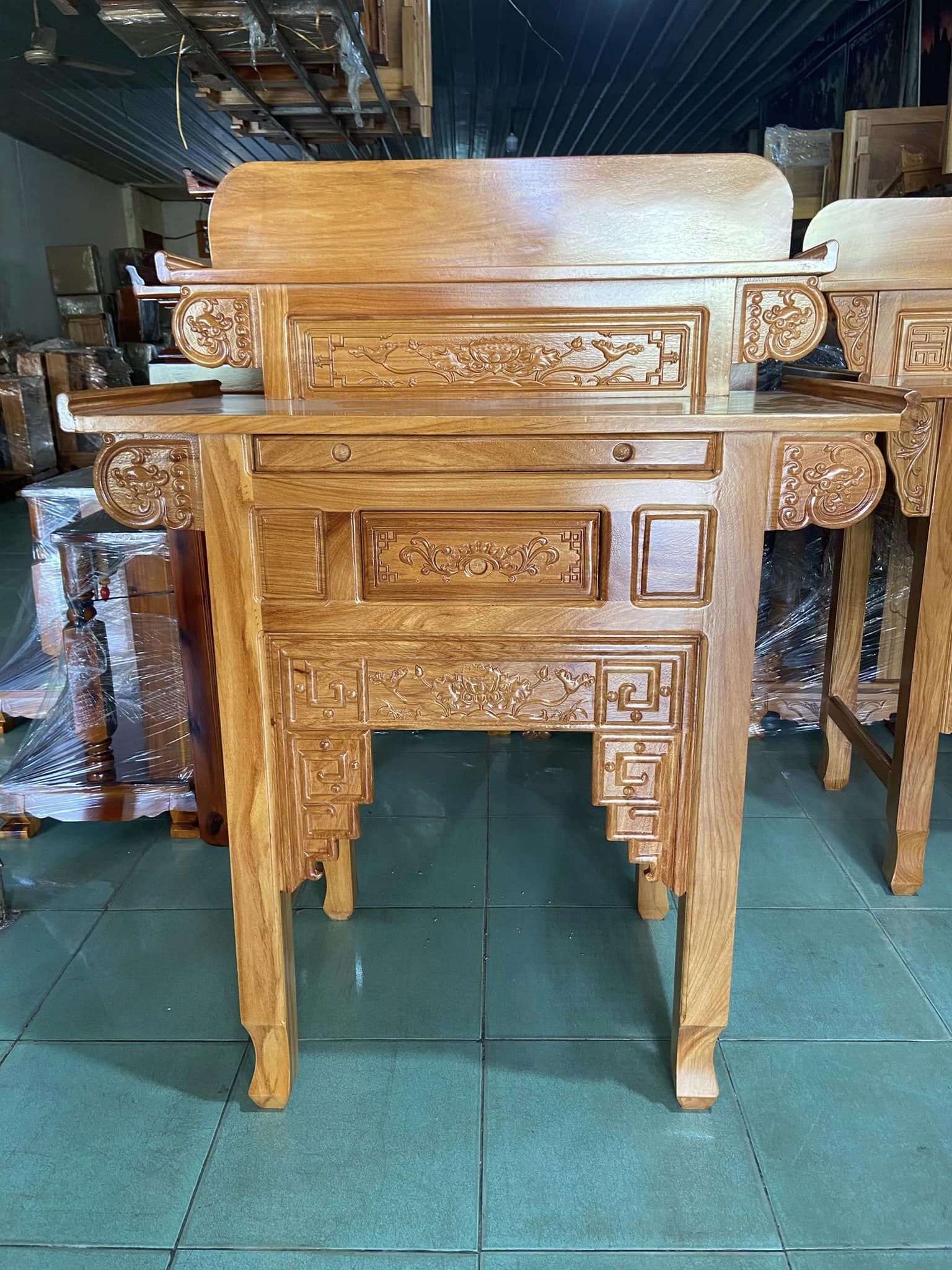 Bàn thờ gia tiên 2 tầng gỗ gõ đỏ tay cuốn 107cm, 127cm, 147cm